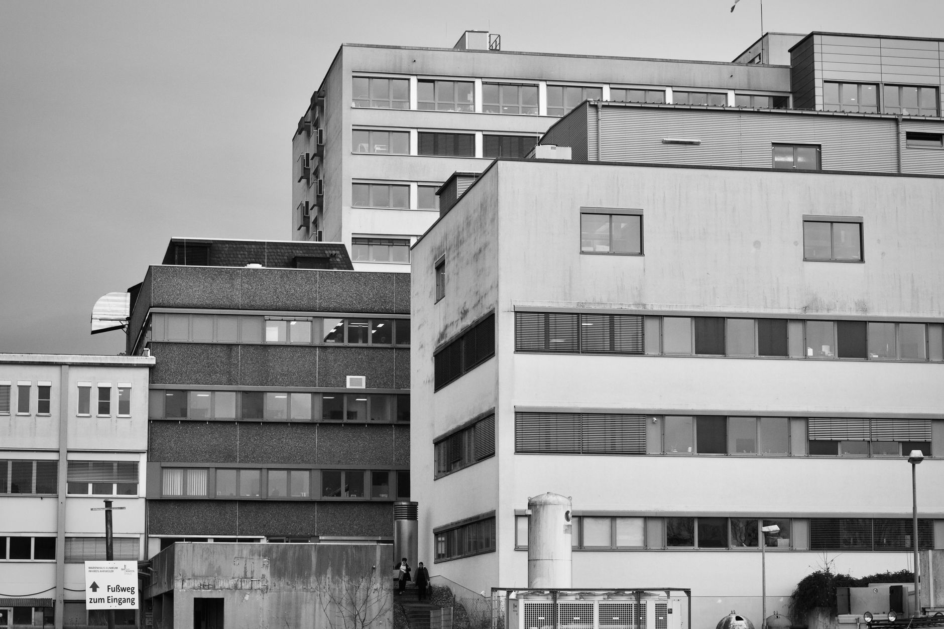 Asbestos Exposure at Decatur County Hospital — Leon, Iowa: What Workers and Tradesmen Need to Know